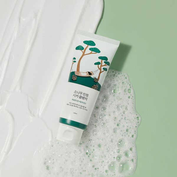 Очищувальна пінка з екстрактом голок сосни ROUND LAB Pine Calming Cica Cleanser 150 мл 10381 фото