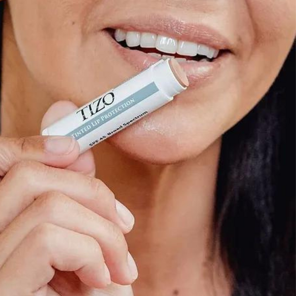 Захист від сонця для губ з відтінком TiZO Tinted Lip Protection SPF 45, 4,5 г 10719 фото