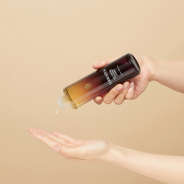 Омолоджуюча есенція для обличчя з природним комплексом проти зморшок TERRAZEN AGE CONTROL TREATMENT ESSENCE 10931 фото
